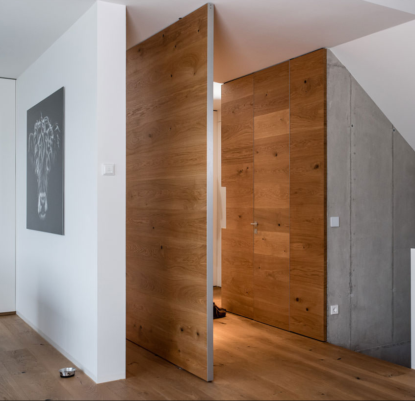 Glass loft pivot door